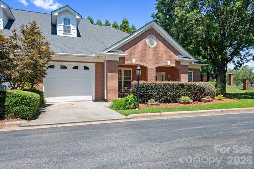 215 Knops Nob Rd, Mooresville, NC, 28115-2488 | Card Image