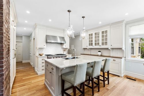 10 Eliot Rd, Lexington, MA, 02421-5610 | Card Image