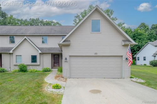1435 Sunset Blvd, Flint, MI, 48507-4062 | Card Image