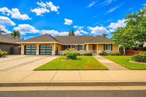 2233 Cheyenne Way, Modesto, CA, 95356 | Card Image