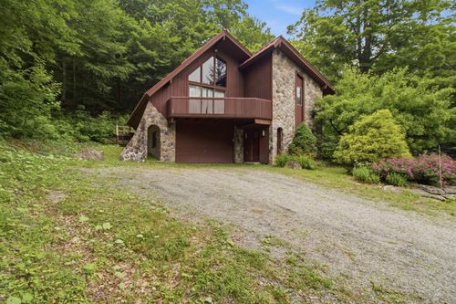 11 Roundtree Rd, Winhall, VT, 05340-4429 | Card Image