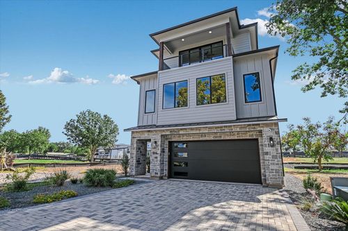 516 Lake St, Kingsland, TX, 78639-3967 | Card Image