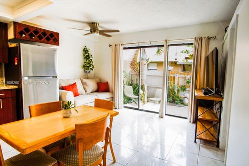 2929 E Missionwood Cir, Miramar, FL, 33025-2917 | Card Image