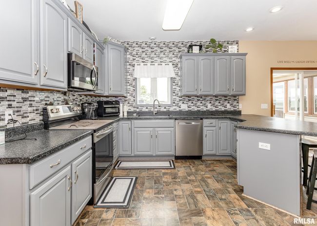 37998 Highway 64, House other with 4 bedrooms, 4 bathrooms and null parking in Preston IA | Image 15