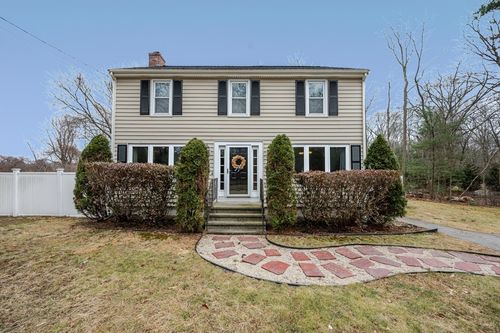 345 Richardson Ave, Attleboro, MA, 02703-1223 | Card Image