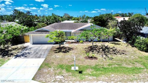 844 106th Ave N, Naples, FL, 34108-1852 | Card Image