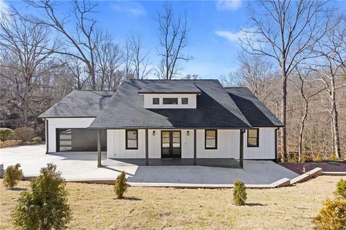 4732 Walnut Bend Dr, Gainesville, GA, 30507-8880 | Card Image