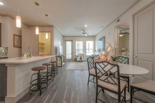 apt-209-1800 St Joseph Pkwy, Houston, TX, 77003-5065 | Card Image