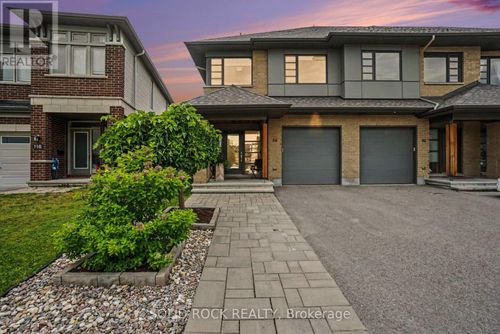114 Larimar Cir, Gloucester, ON, K1X0B7 | Card Image