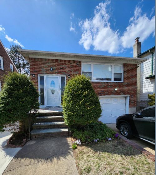 132 A Hawthorne Ave, Floral Park, NY, 11001-1209 | Card Image