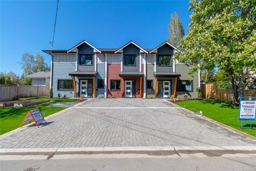103-1048 Clarke Rd, Brentwood Bay, BC, V8M1C7 | Card Image