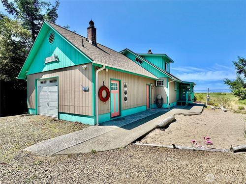 15217 Pacific Way, Long Beach, WA, 98631-6201 | Card Image
