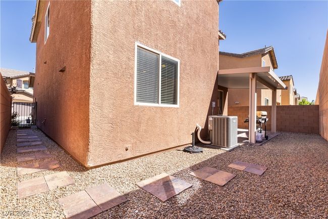 7237 Puddle Duck St, House other with 3 bedrooms, 3 bathrooms and null parking in Las Vegas NV | Image 24