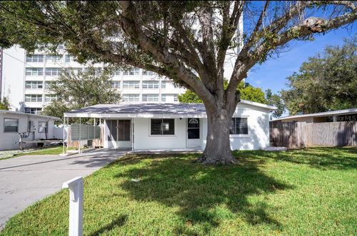 6741 Hibiscus Ave S, SOUTH PASADENA, FL, 33707-2955 | Card Image