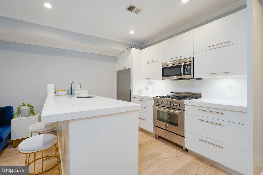 Residential in WASHINGTON 5