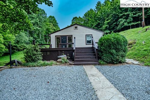 7 Legra Rd, Grassy Creek, NC, 28631-9104 | Card Image