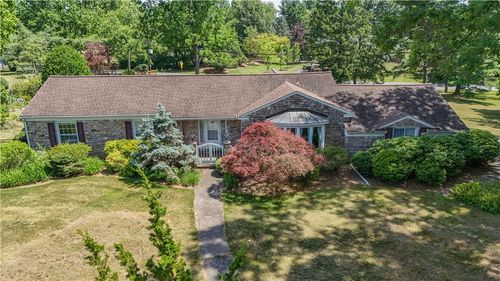 1901 Saucon Ln, BETHLEHEM, PA, 18015-5239 | Card Image
