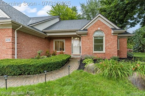6778 Baytree Ct, Shelby Twp, MI, 48316-5068 | Card Image