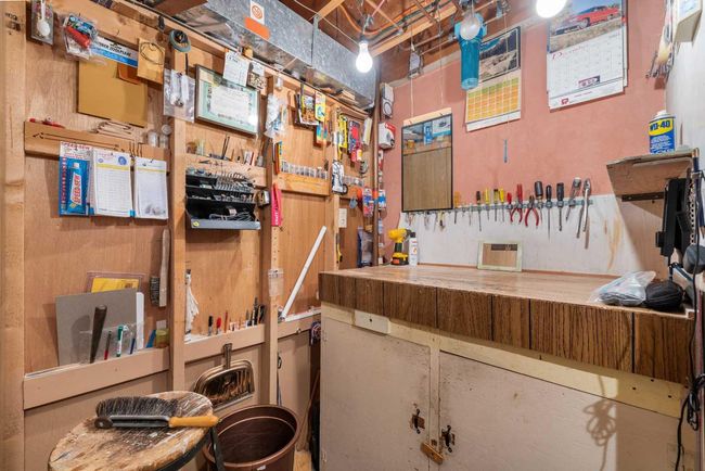8 Foley Road Se, House other with 3 bedrooms, 1 bathrooms and 3 parking in Calgary AB | Image 29