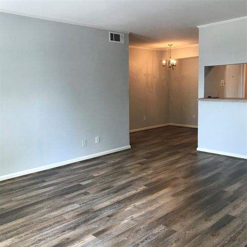 apt-560-4631 Wild Indigo St, Houston, TX, 77027-7047 | Card Image