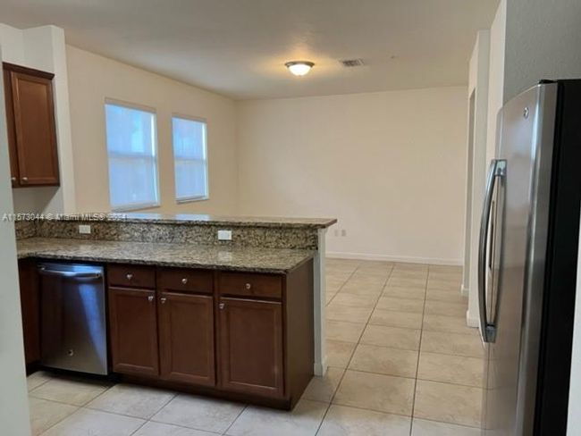 APT-218 - 10600 Nw 88 Th St, Condo with 3 bedrooms, 3 bathrooms and null parking in Doral FL | Image 7