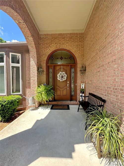 2351 Arciero Ct, Howell, MI, 48855-7194 | Card Image