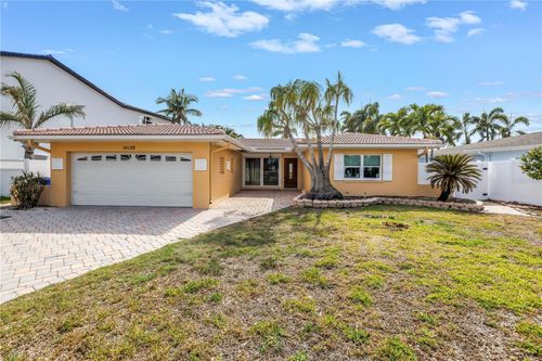 10128 Yacht Club Dr, TREASURE ISLAND, FL, 33706-3127 | Card Image