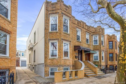 6194 Grove St, Ridgewood, NY, 11385-2639 | Card Image