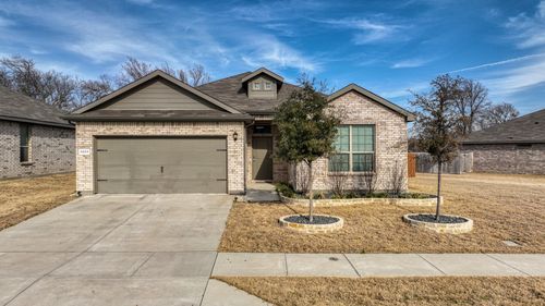 9224 Red Brush Trail, Fort Worth, TX, 76131 | Card Image