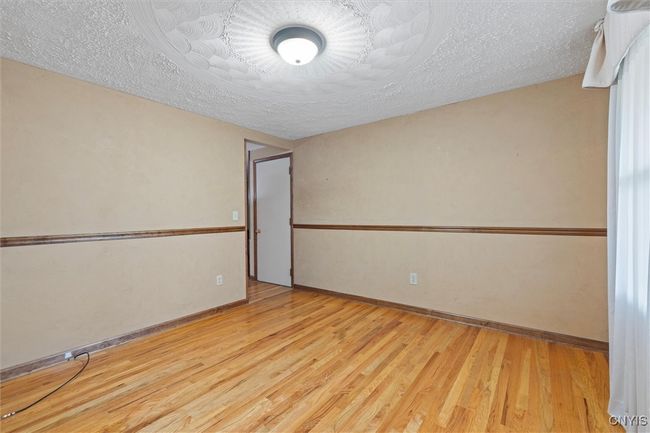 8013 Ginger Rd, House other with 4 bedrooms, 4 bathrooms and null parking in Liverpool NY | Image 5