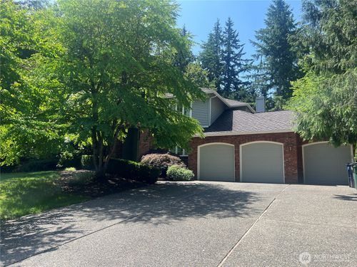 7811 233rd Ave Ne, Redmond, WA, 98053-7974 | Card Image