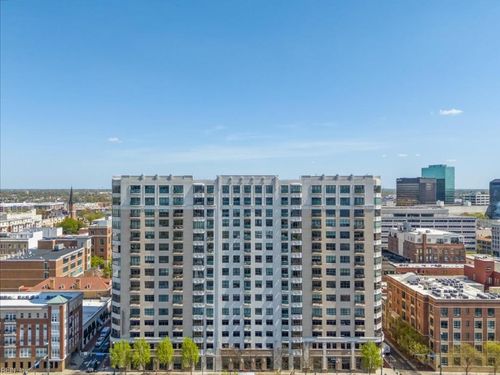 p6-123 College Pl, Norfolk, VA, 23510-1946 | Card Image