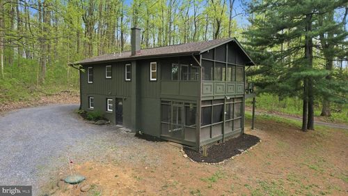 52 Hickory Nut Rd, LINDEN, VA, 22642-5244 | Card Image