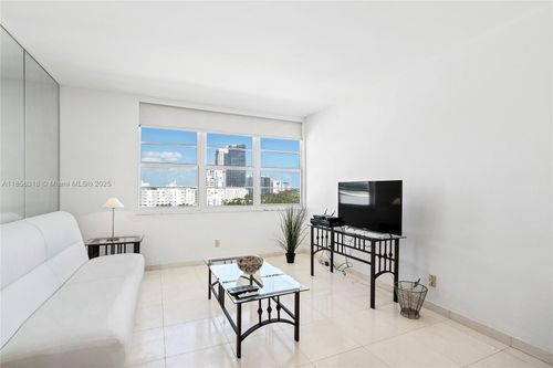 1147a-100 Lincoln Rd, Miami Beach, FL, 33139-2013 | Card Image