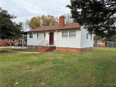 View of front of home featuring a front yard | Image 2