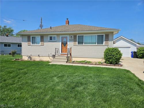 5770 Pemberton Drive, Brook Park, OH, 44142 | Card Image