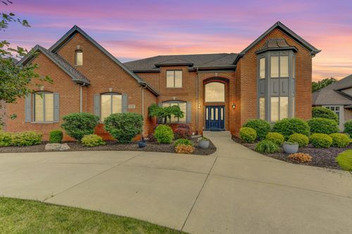 9937 Tanglewood Ct, Munster, IN, 46321-3840 | Card Image