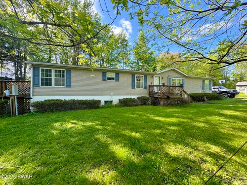 28 Oakview Ln, Waymart, PA, 18472-4615 | Card Image