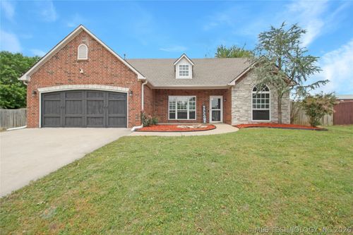 2602 Wolf Run Dr, Claremore, OK, 74019-3544 | Card Image
