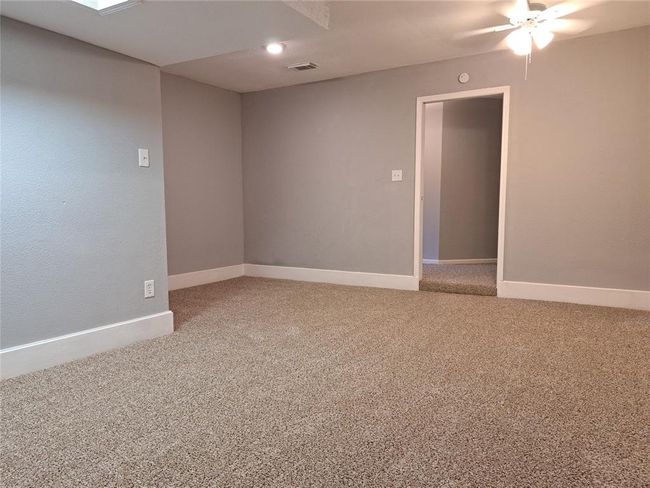 Converted garage | Image 29