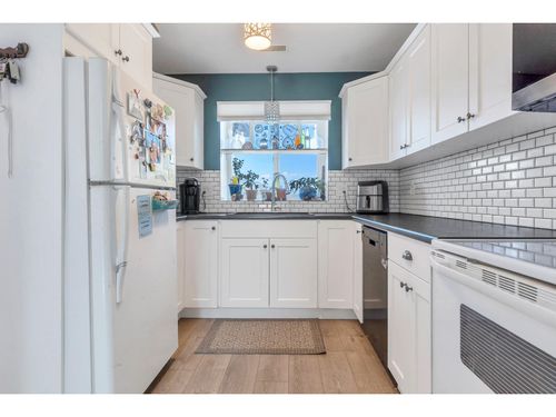 38-45640 Storey Avenue, Sardis, BC, V2R3C5 | Card Image