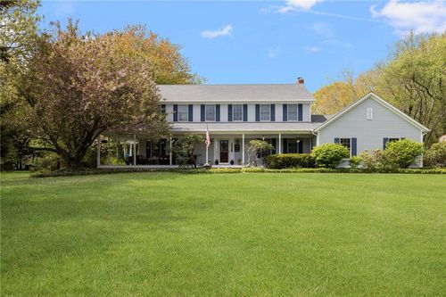34 Finch Ln, Saunderstown, RI, 02874-2217 | Card Image