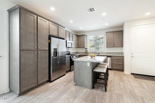 342 Fuerte Dr, Santa Paula, CA, 93060-8046 | Card Image