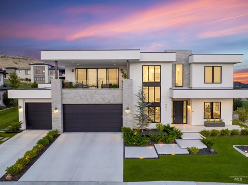 1962 S Satellite Way, Boise, ID, 83712-8604 | Card Image