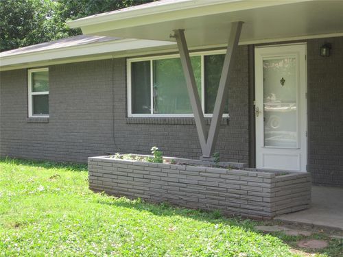1530 Melrose Dr, Norman, OK, 73069-5387 | Card Image