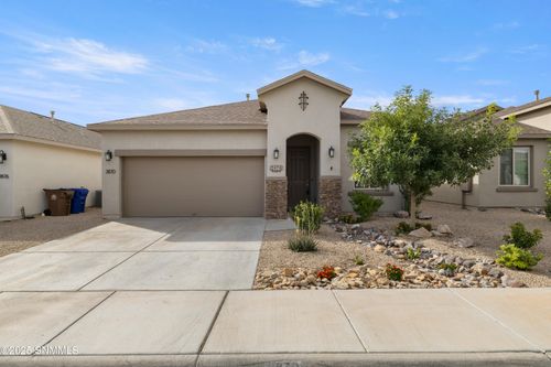 3870 Santa Alexandra Rd, Las Cruces, NM, 88012-7641 | Card Image