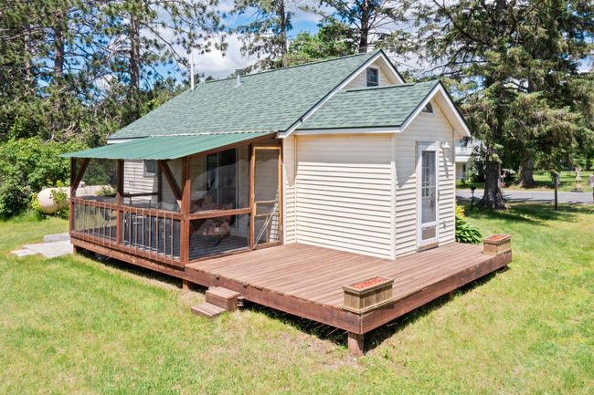 37-web-or-mls-652_330th_Ave-61.jpg | Image 28