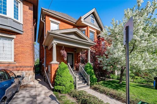 upper-102 Ontario Ave, Hamilton, ON, L8N2X2 | Card Image
