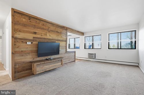 apt-326-201 Philadelphia Pike, WILMINGTON, DE, 19809-3169 | Card Image