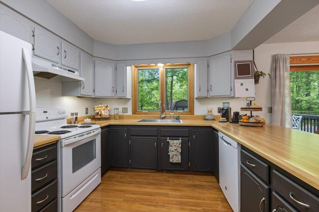 Kitchen | Image 13